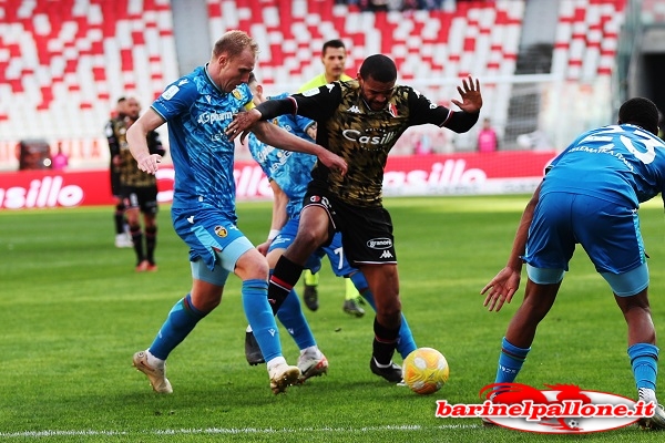 Bari Ternana 3 1 Tutte Le Foto Da Bordocampo Barinelpallone It